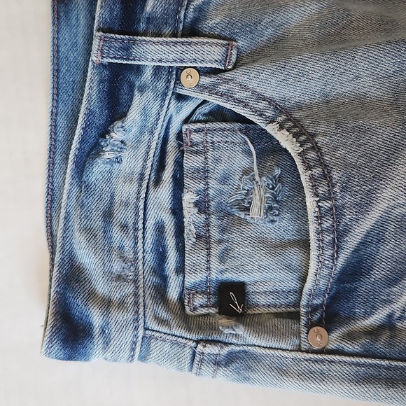 KanCan Jeans Ultra high rise 90S FLARE Light Wash Distressed Button Fly Wide Leg - Picture 9 of 16